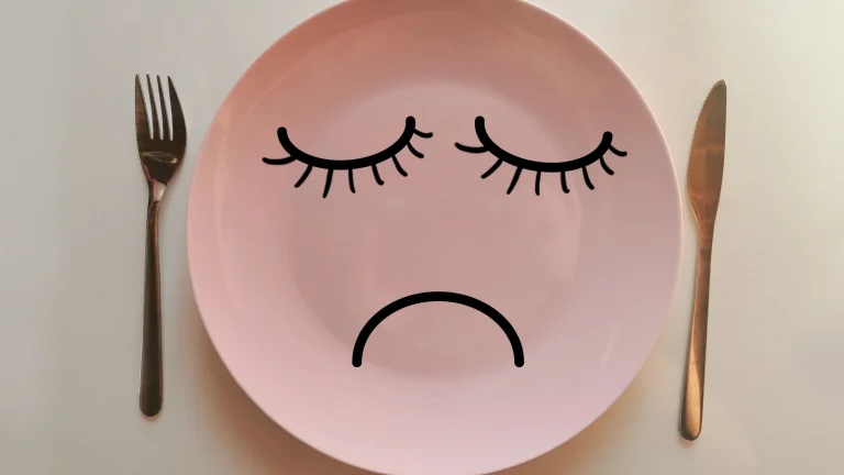 Como controlar fome emocional noturna com hábitos saudáveis