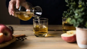 Benefícios do vinagre de maçã natural para digestão leve
