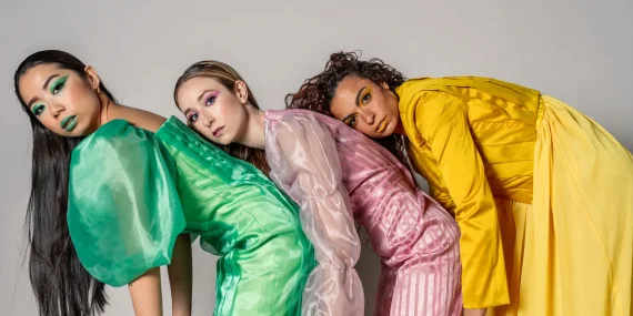 Moda Dopamina: Como Usar Cores Fortes Sem Exagerar